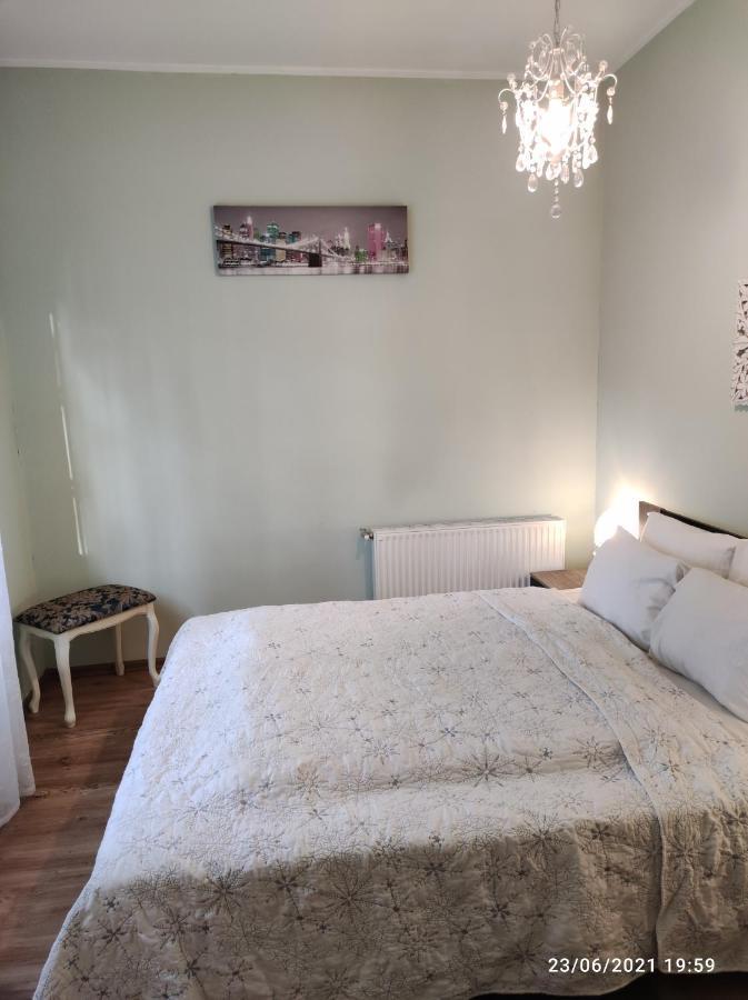 Boutigue City House With Terrace And Garden Free Parking Рига Экстерьер фото